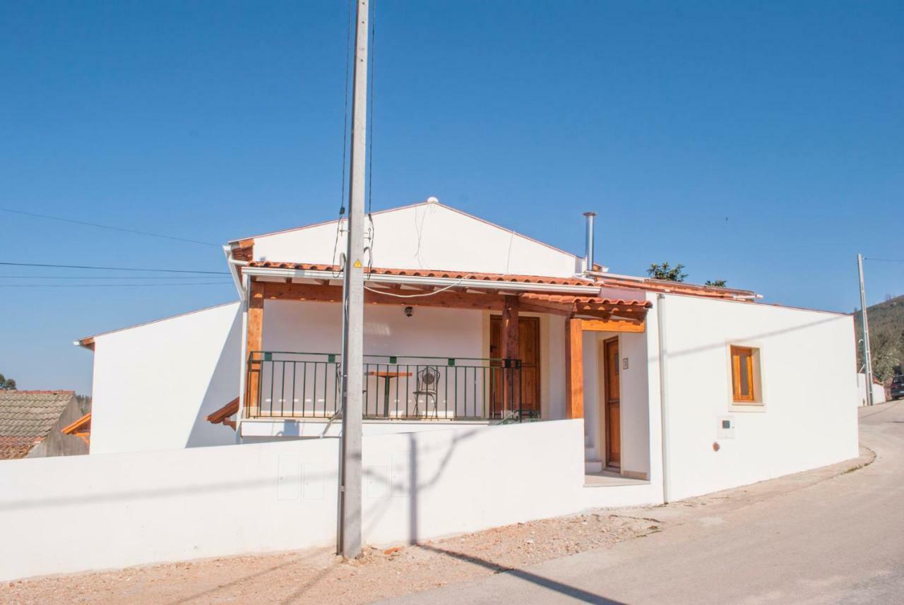 Casa De Campo De Oliveiras Penela Bagian luar foto